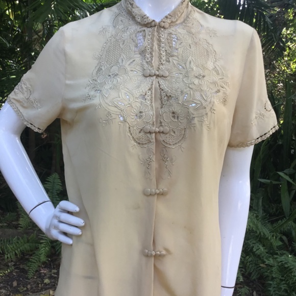 Vintage silk embroidered Chinese Blouse - Picture 2 of 7